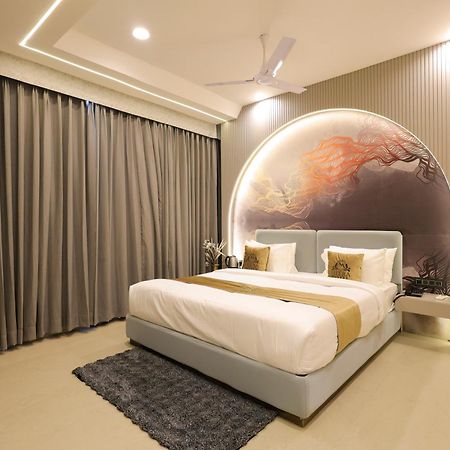 The Meera Hotel Ujjain Eksteriør billede