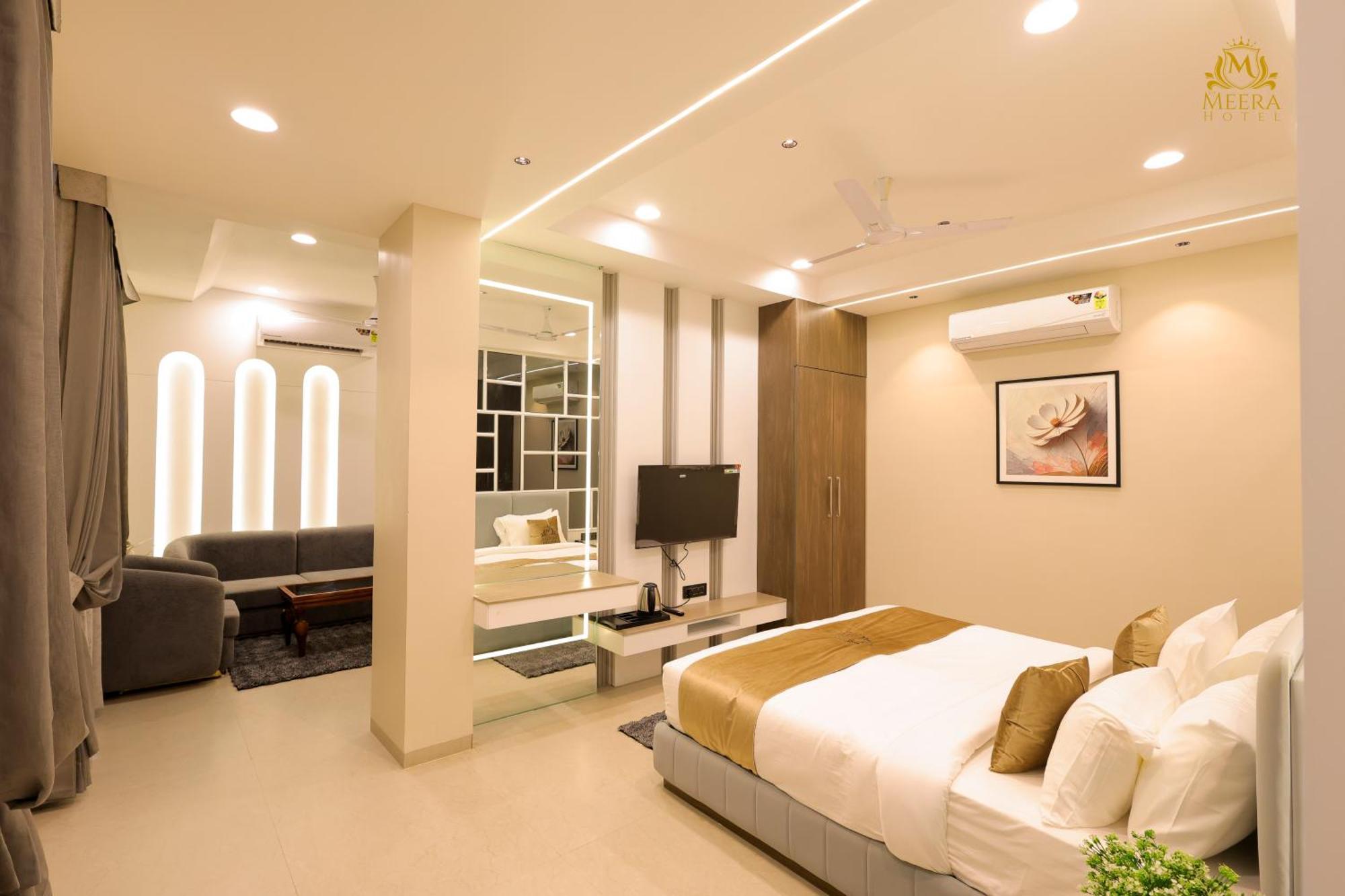 The Meera Hotel Ujjain Eksteriør billede