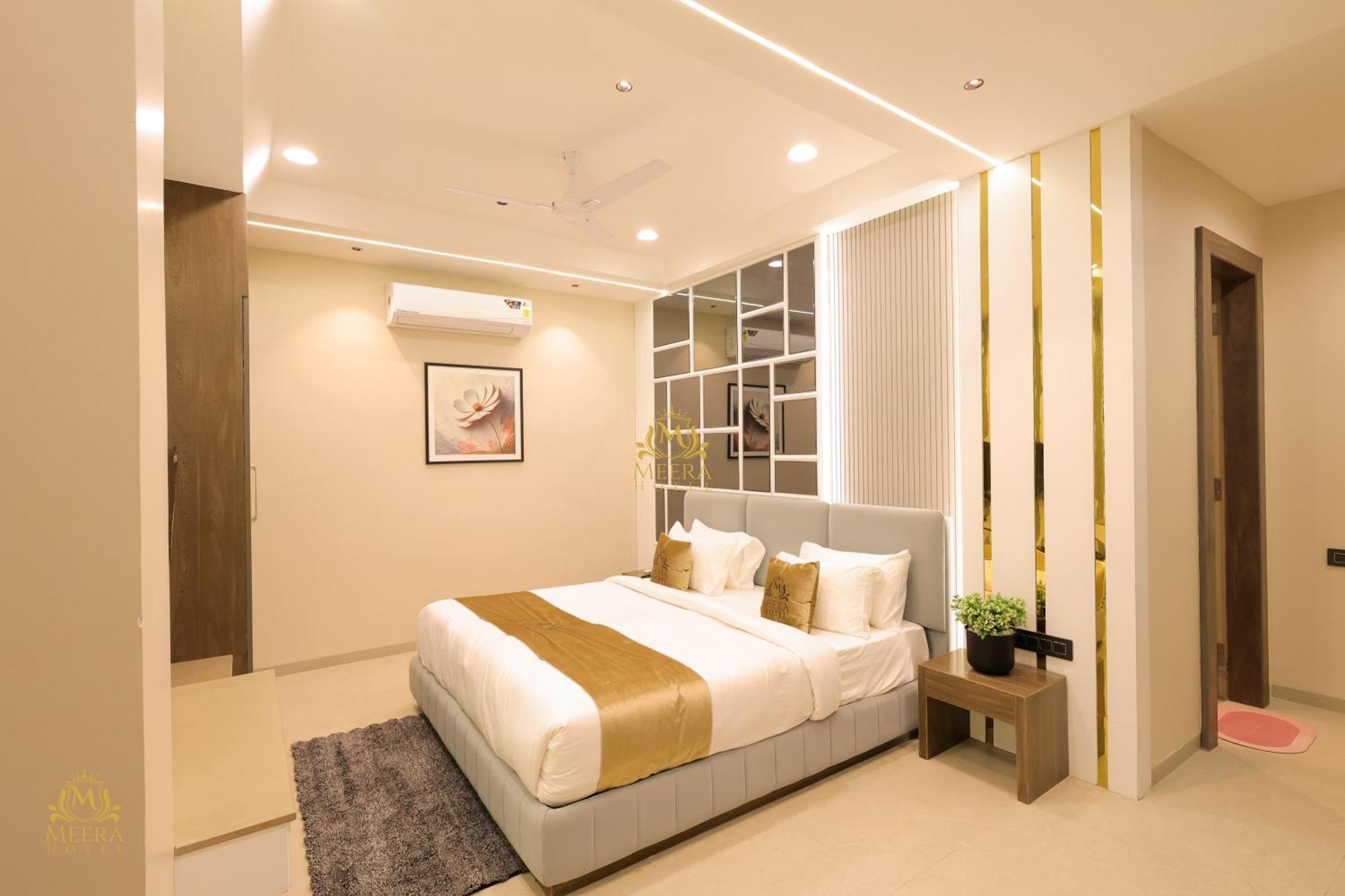 The Meera Hotel Ujjain Eksteriør billede