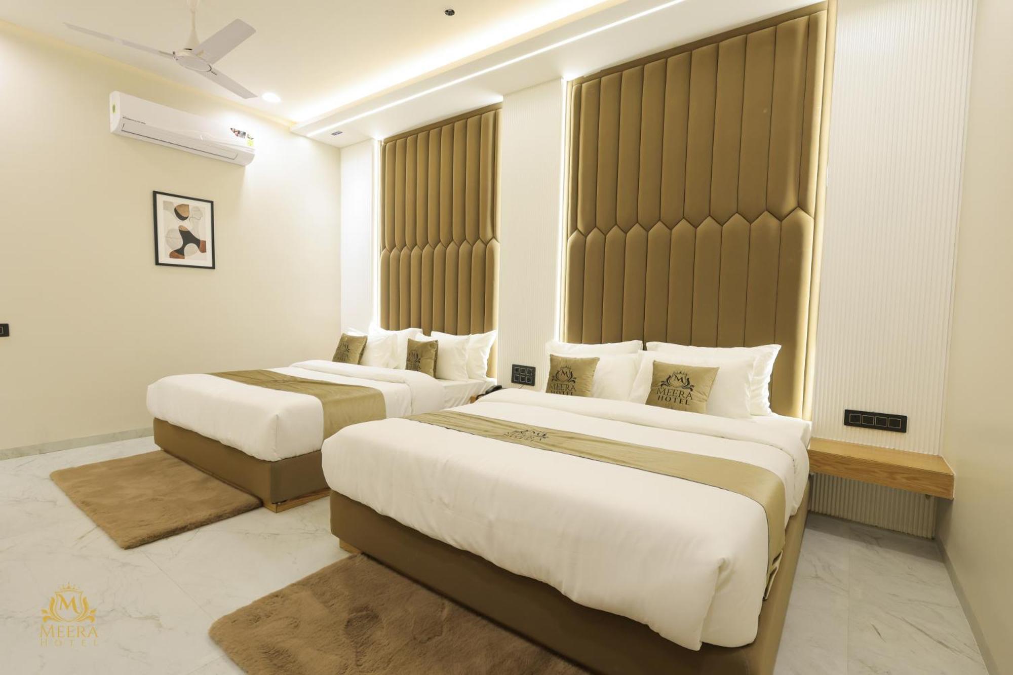 The Meera Hotel Ujjain Eksteriør billede