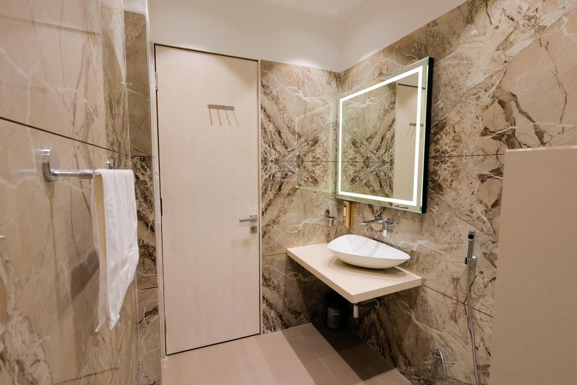The Meera Hotel Ujjain Eksteriør billede