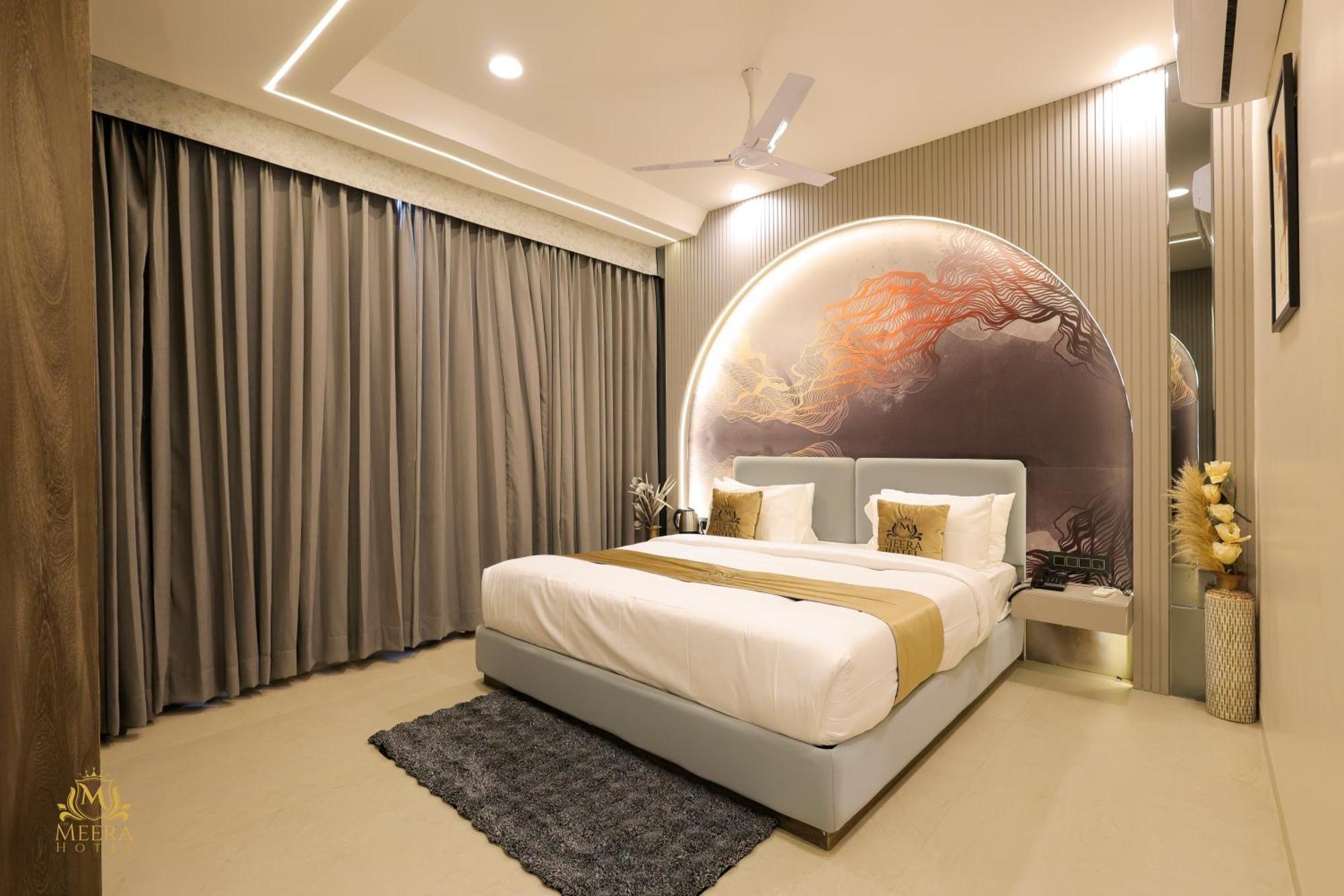 The Meera Hotel Ujjain Eksteriør billede