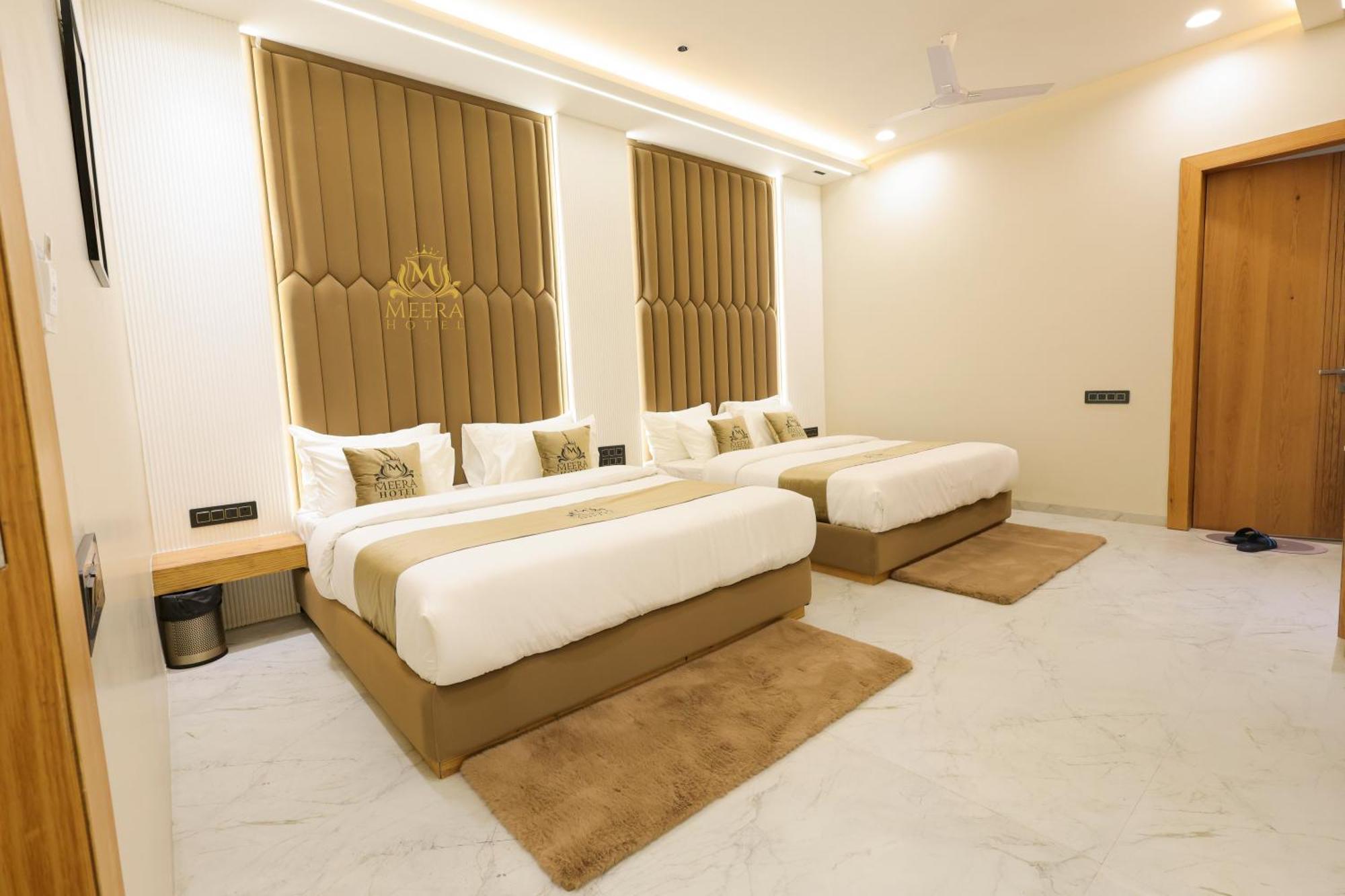 The Meera Hotel Ujjain Eksteriør billede