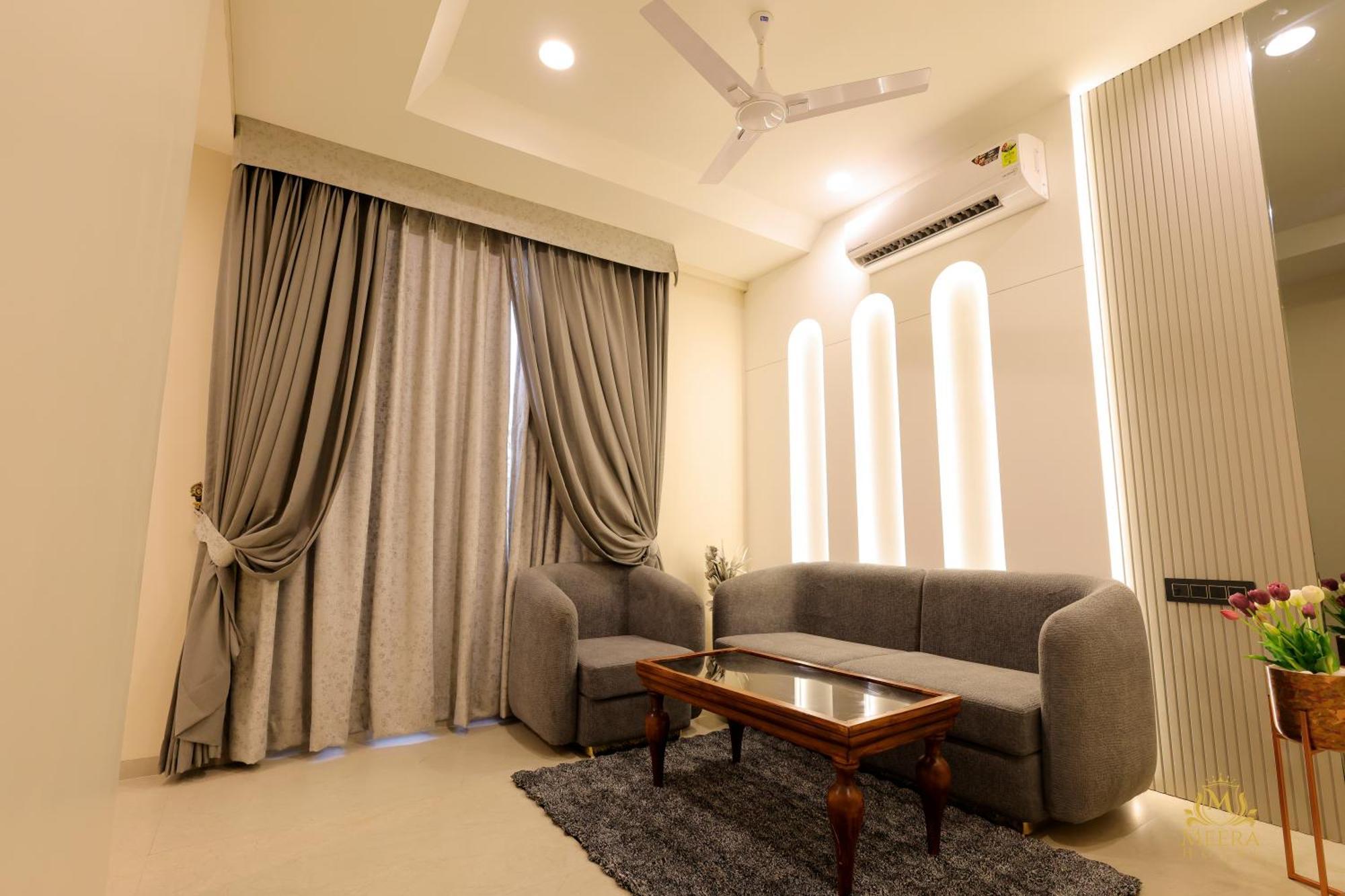 The Meera Hotel Ujjain Eksteriør billede
